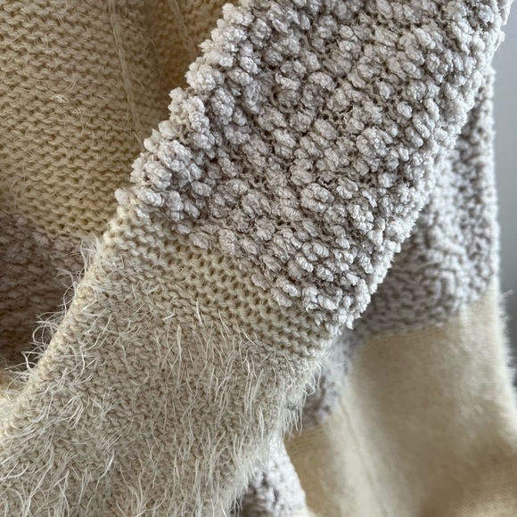 Anthropologie Ladies M beige eyelash sweater. Unique textures, loose threads. - Picture 2 of 8